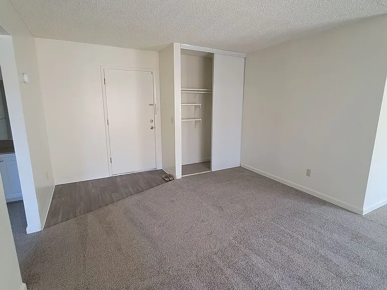 2950 Portage Bay — Photo 86