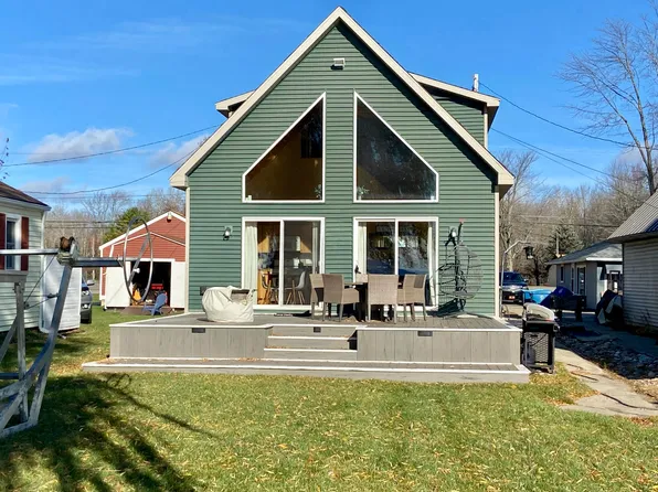 7883 E Houghton Lake Dr, Houghton Lake, MI 48629