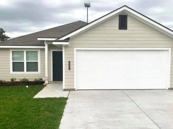 1931 Basil Ct, Bryan, TX 77801