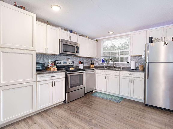 4th image of 8774 180th St