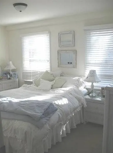 2 bed, 1.5 bath, 950 sqft, $2,500 — Photo 2