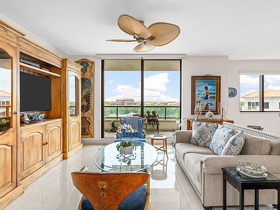 4th image of 3610 Gardens Parkway #602a