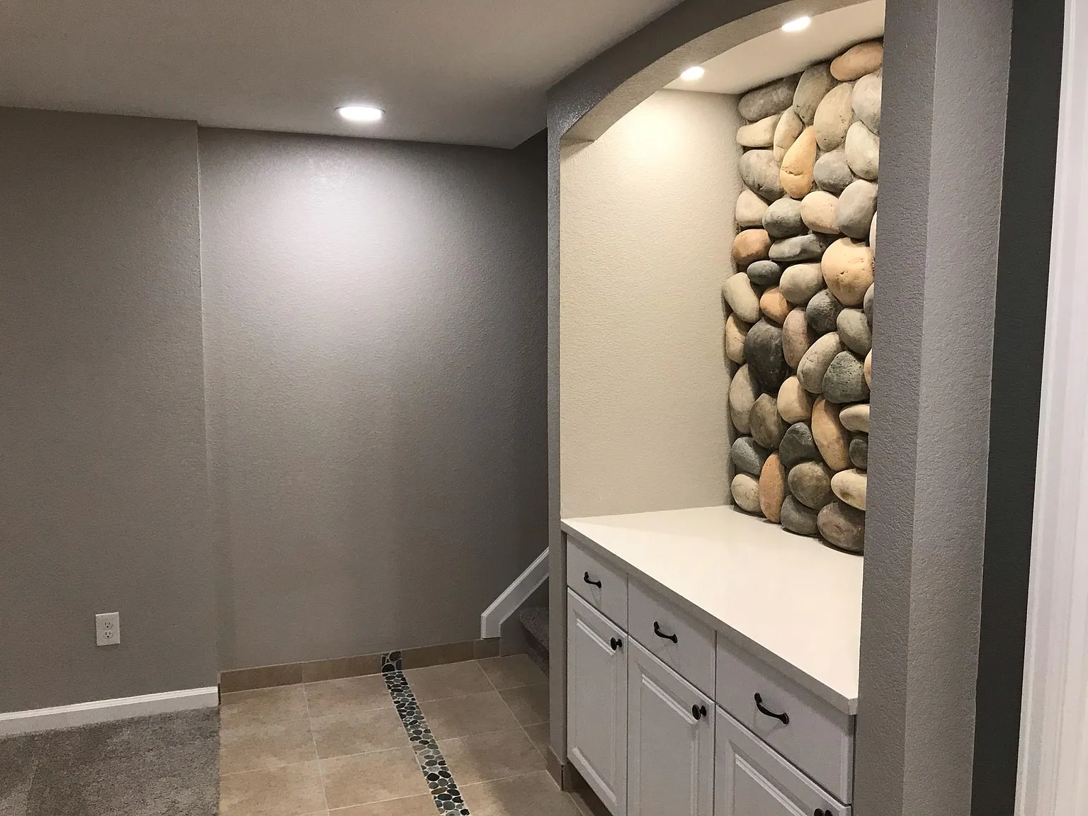 5 bed, 1800 sqft, $3,000 — Photo 3