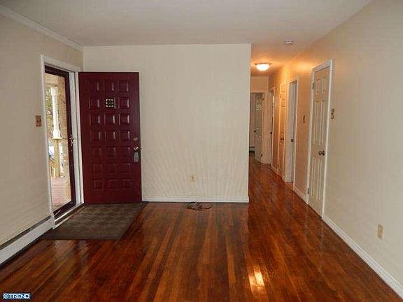 4th image of 3177 Bair Dr
