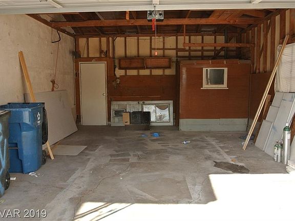 4th image of 1138 Westwood Dr