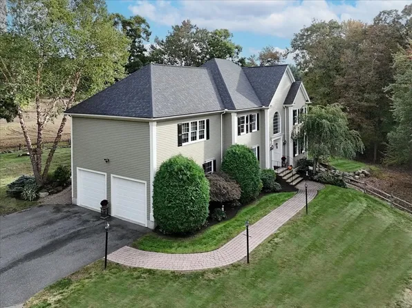 5 Blais Farm Rd, Middleton, MA 01949