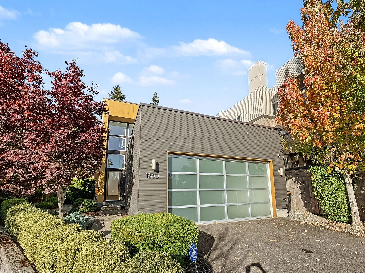 Stunning Contemporary Home in Desirable Pinehurst! Available Now! — Photo 1