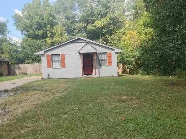 566 Hewlett Rd, Memphis, TN 38109