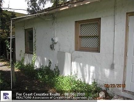1st image of 1125 SW 15th Ter