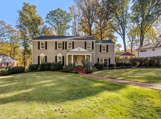 122 Lakecrest Dr, Greenville, SC 29609