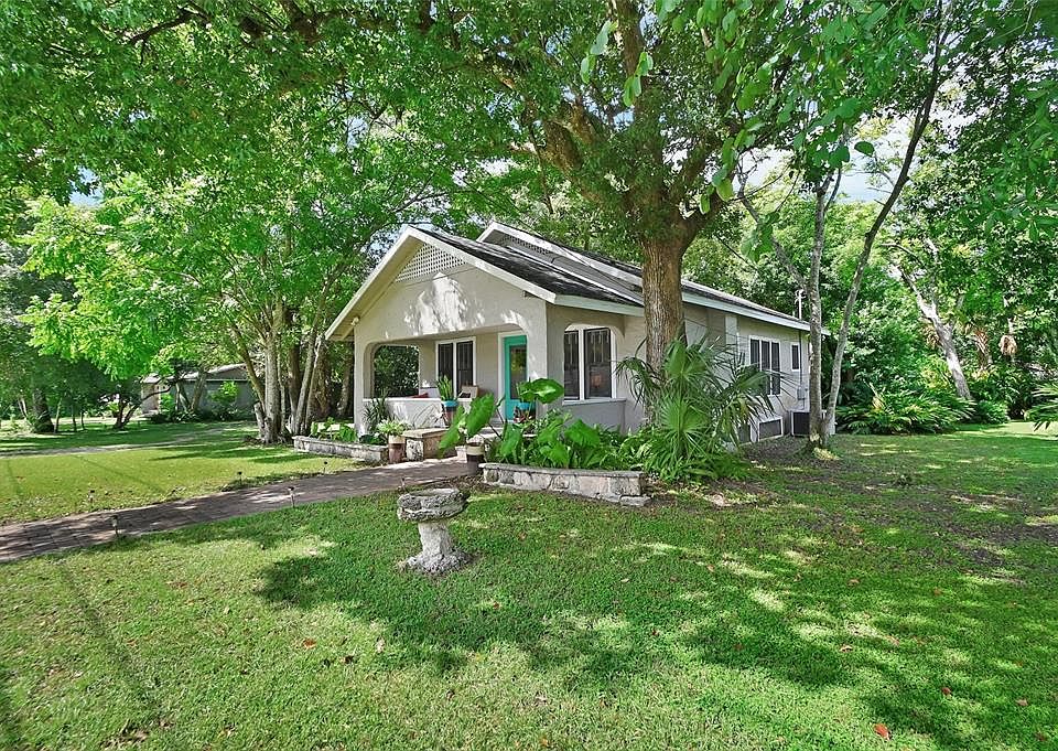 1st image of 146 WESTWOOD AVENUE