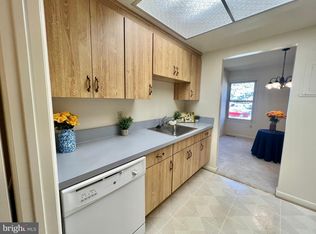 3630 Gleneagles Dr #8-2D, Silver Spring, MD 20906