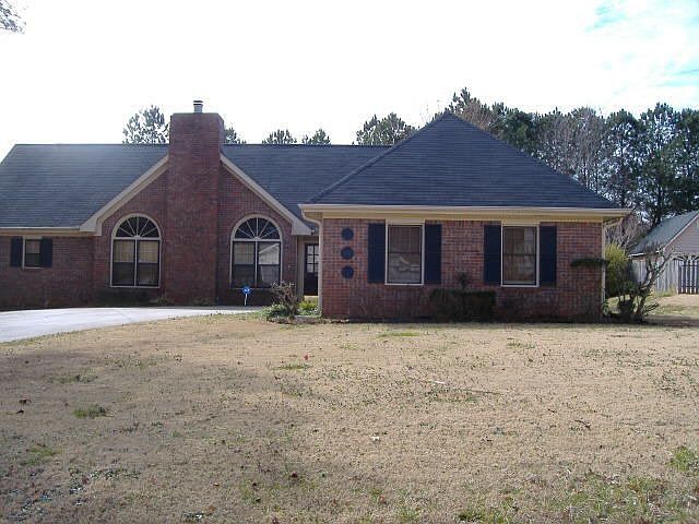 2nd image of 3633 Cherry Creek Dr SE