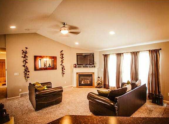 3rd image of 2935 Roseberry Ct