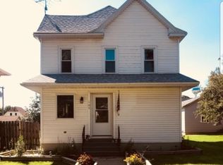 105 3rd Ave, Keystone, IA 52249