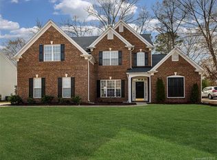 11126 Knight Castle Dr, Charlotte, NC 28277