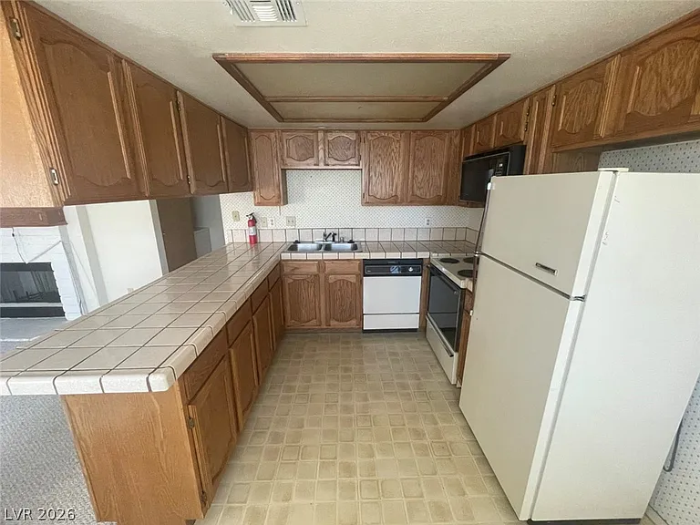 4181 Gannet Cir #241 — Photo 11