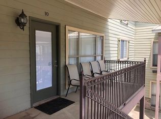 922 W 15th St APT 10, Fayetteville, AR 72701