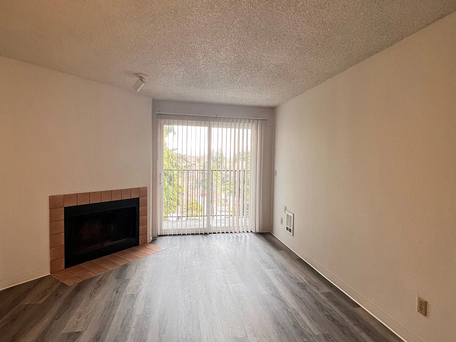 1 bed, 580 sqft, $1,600 — Photo 1