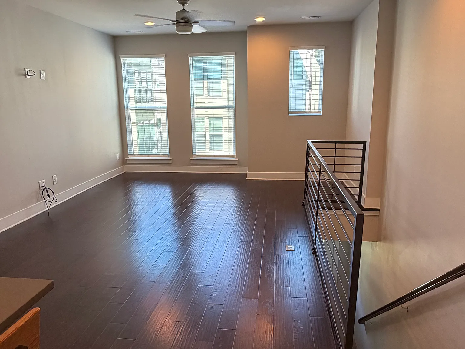 2 bed, 2.5 bath, 1226 sqft, $2,300 — Photo 3