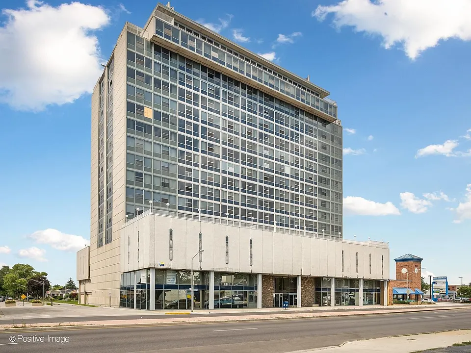 7234 W North Ave #610