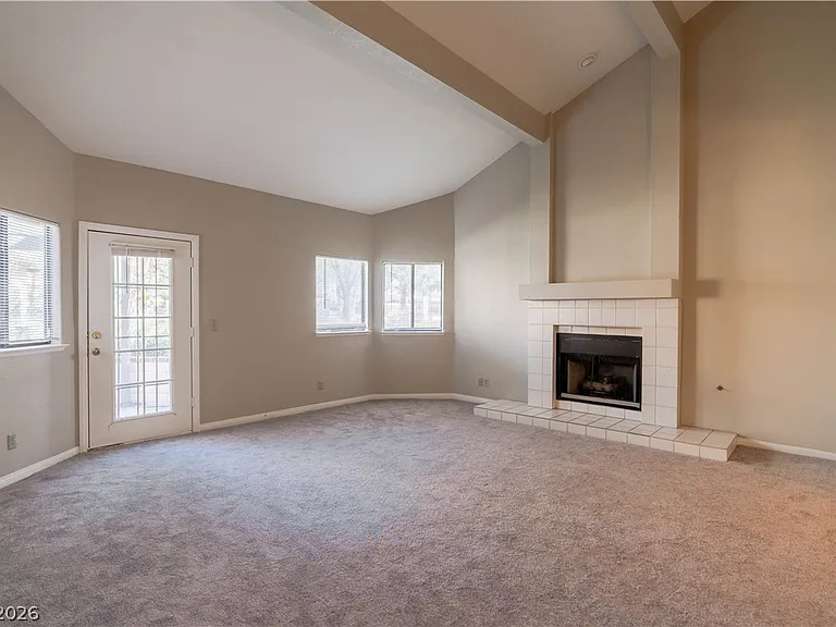 2761 Laguna Shores Ln — Photo 7