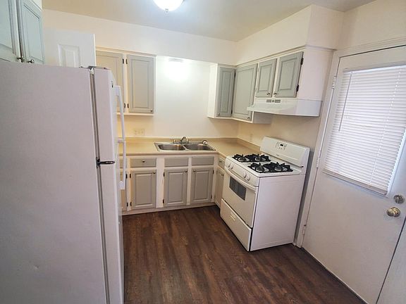 4th image of 5906 Christie Ave SE #5906