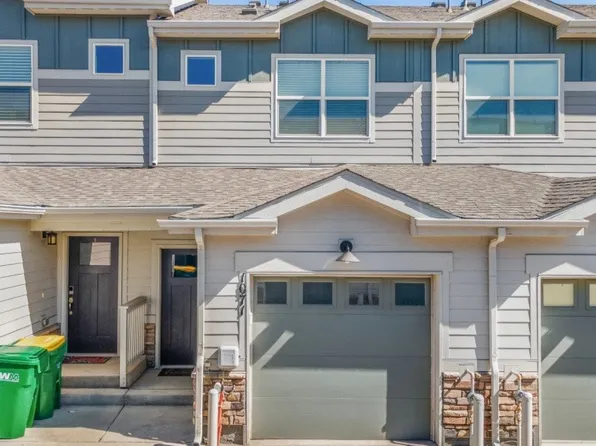 1071 Oak Cir, Lakewood, CO 80215