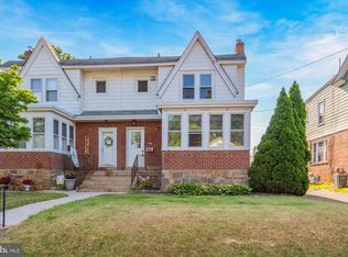 9 W Forrestview Rd, Brookhaven, PA 19015