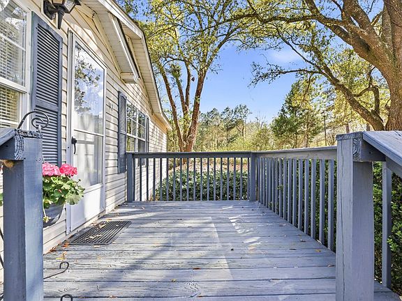 5th image of 90 Blind Brook Rd