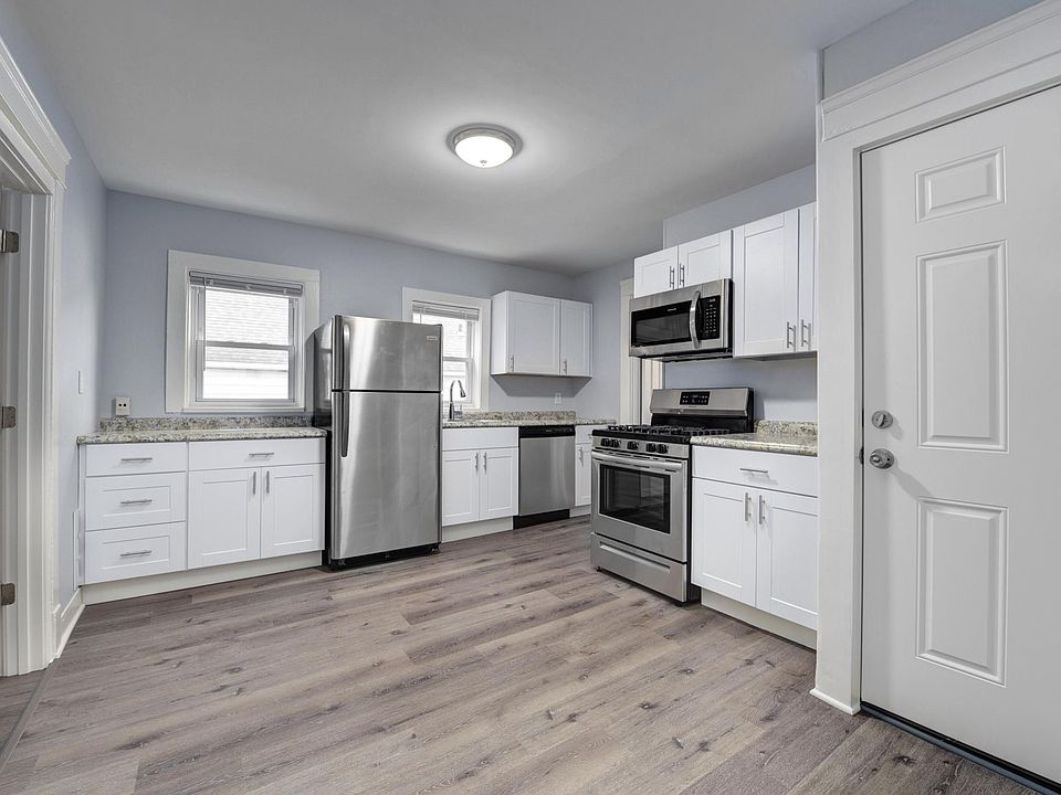 1st image of 2050 Robin St APT 3