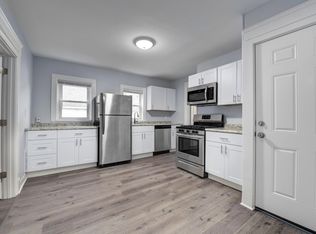 2050 Robin St APT 3, Lakewood, OH 44107