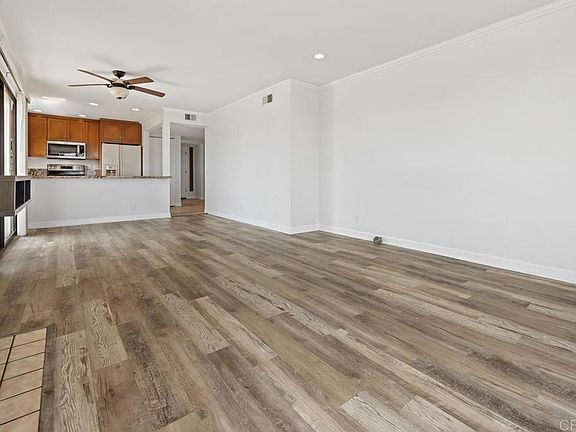 2nd image of 3903 California St Unit 1
