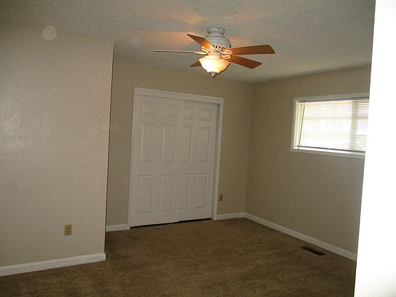 4th image of 1120 Tamera Dr