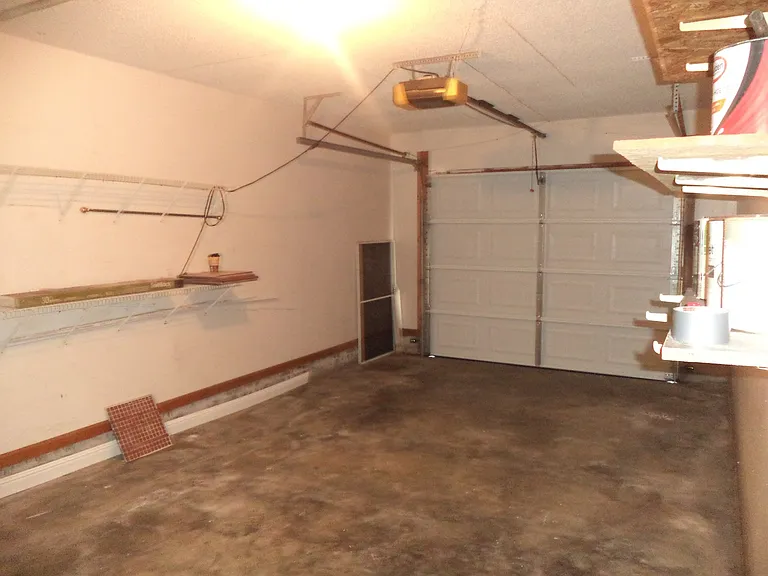 2208 Timberbrook Ln — Photo 17