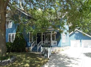 106 5th Ave SW, Independence, IA 50644