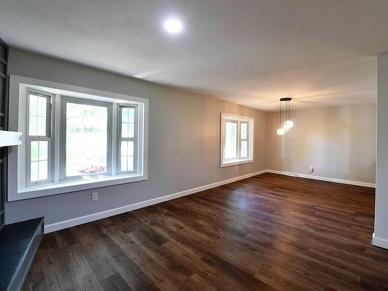 2706 Christy Ave — Photo 5