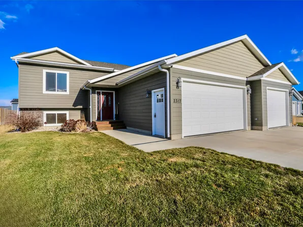 2317 Eagle St, Aberdeen City, SD 57401