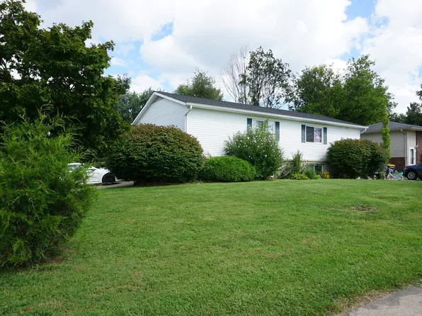 703 S Park Square Dr, Bloomington, IN 47403