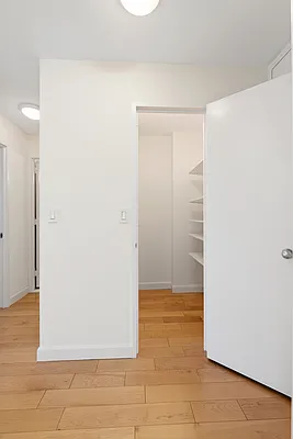 Rented by REAL New York | media 12