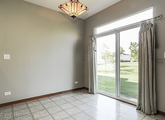 4th image of 1328 Prescott Dr