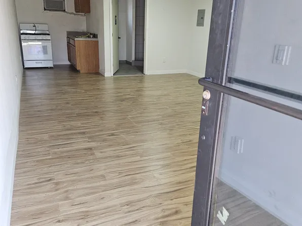 16899 Lakeshore Dr #1, Lake Elsinore, CA 92530