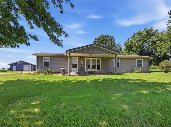 17011 S Shawnee Heights Rd, Overbrook, KS 66524