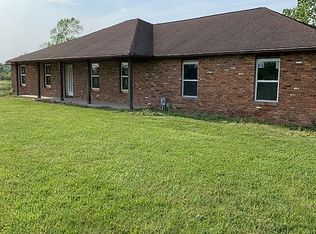 36792 Law Rd, Grafton, OH 44044