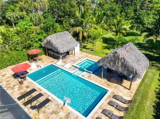 1890 Oakes Blvd #A, Naples, FL 34119