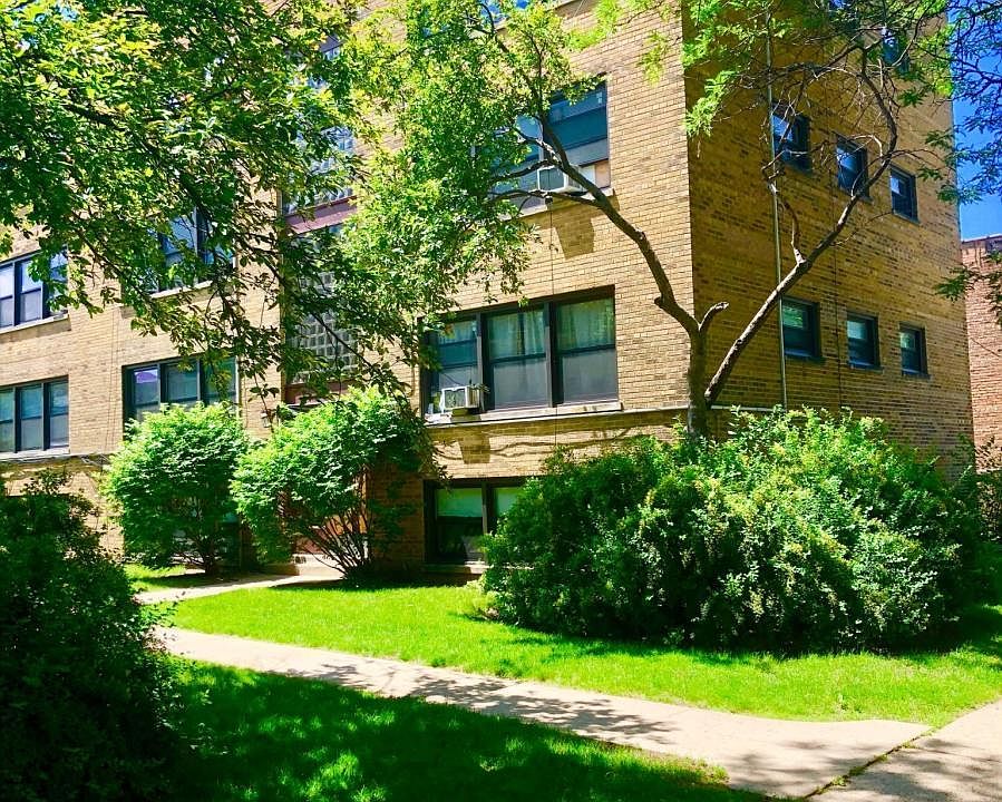 1st image of 2711 W Summerdale Ave #1B