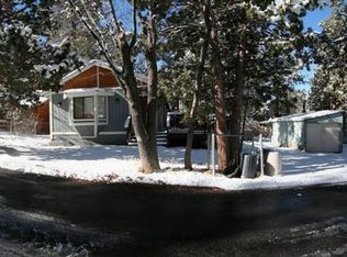 321 Wabash Ln, Sugarloaf, CA 92386