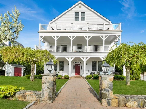 2 Harbor Lane #102, New Rochelle, NY 10805