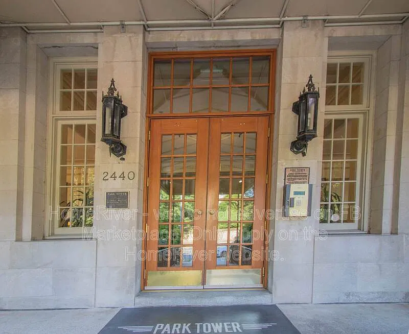 1 bed, 1.0 bath, 595 sqft, $2,100 — Photo 3
