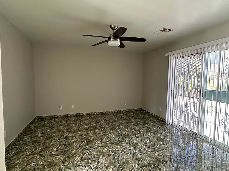 4160 Country Garden Ave — Photo 11